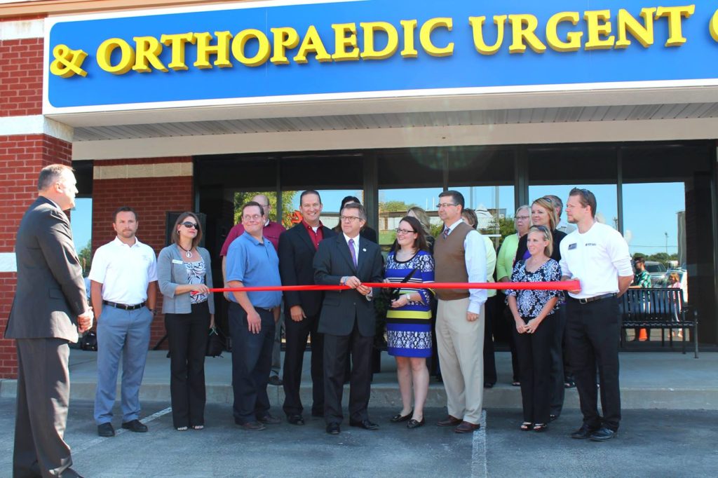 Tri-State Orthopaedics New Westside location ribbon cutting ceremony Dr. Zach Hamby, Phil Rawley, Dr. Paul Perry, Sue, Casey
